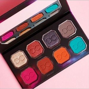 NWOT• Dominique Cosmetics Eyeshadow Palette